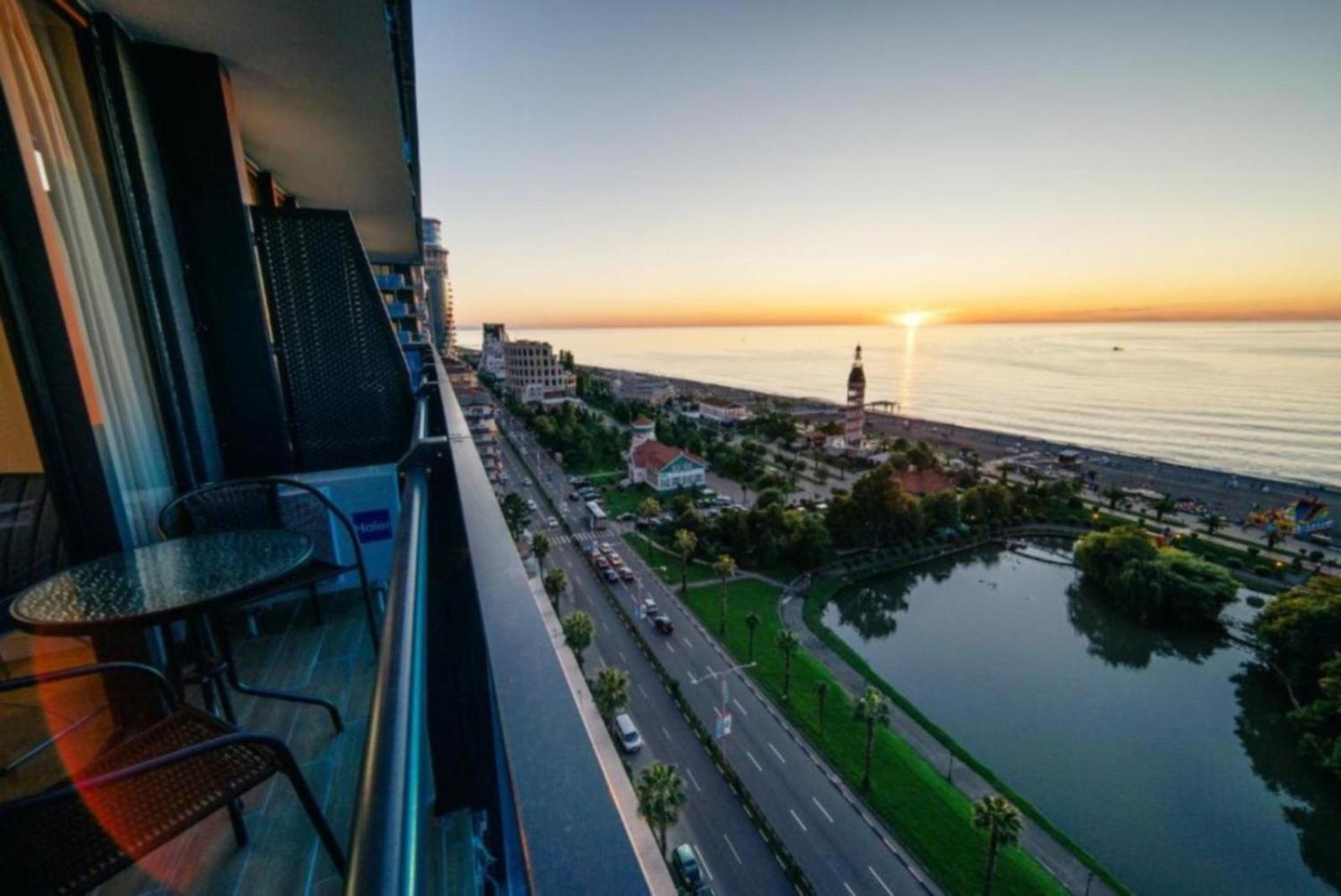 Orbi City Panoramic View Batumi Kültér fotó